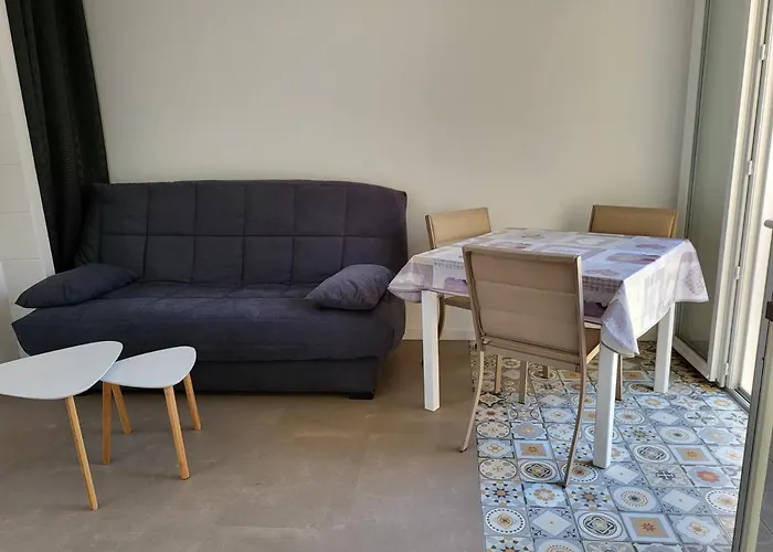 Escale Ocean A 800 M De La Nyaraló