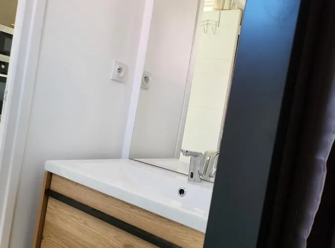 Escale Ocean A 800 M De La *